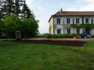 Mise en gravier d’une cour